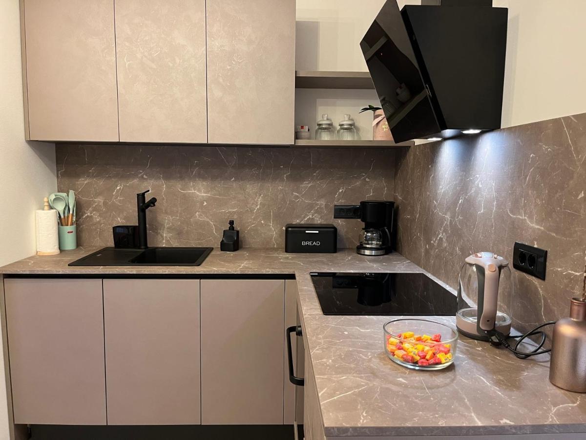 Apartment A & N With Free Private Parking Πούλα Εξωτερικό φωτογραφία